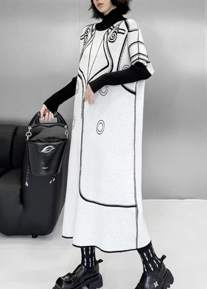 Effortlessly Elegant Sweater with a Timeless Design
