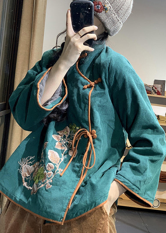Beautifully Finished Coat in a Timeless Design