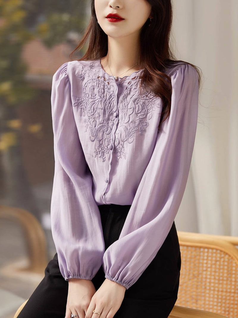 Well Tailored Shirt with a Graceful Silhouette