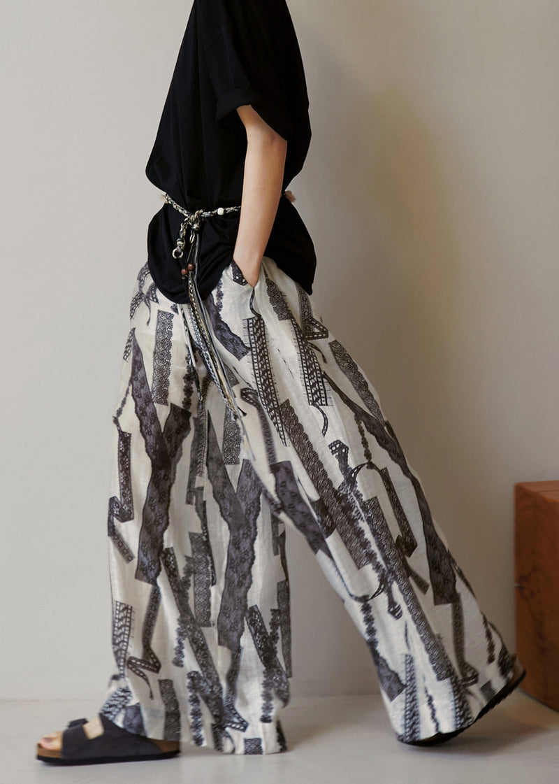 Classic Vintage Pants with a Flattering Fit