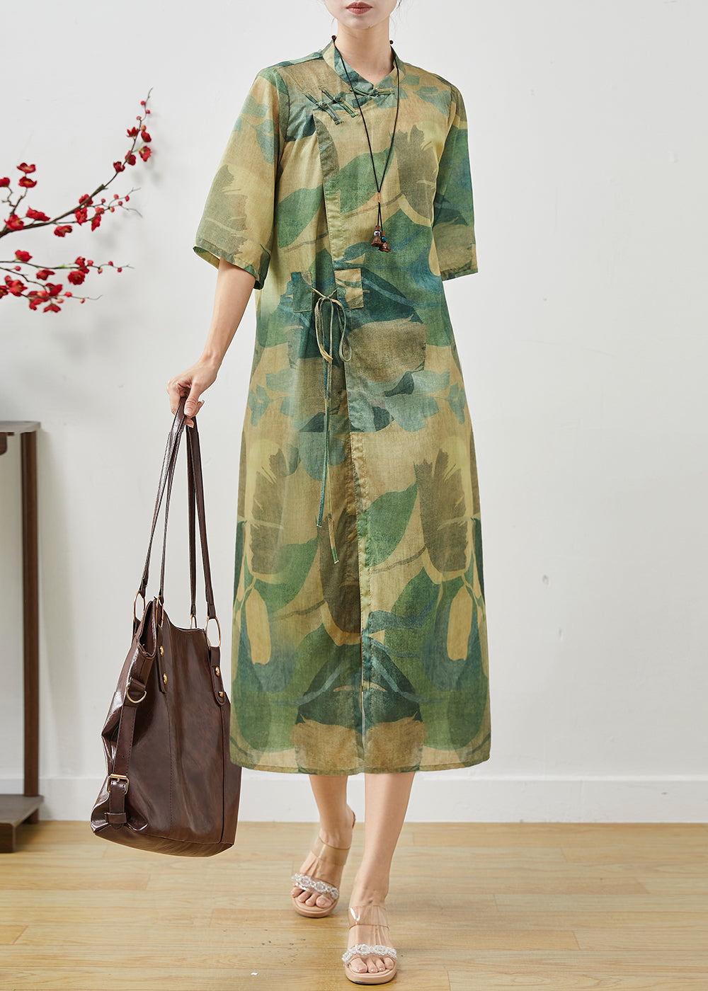 Sophisticated Dress with a Clean Classic Look