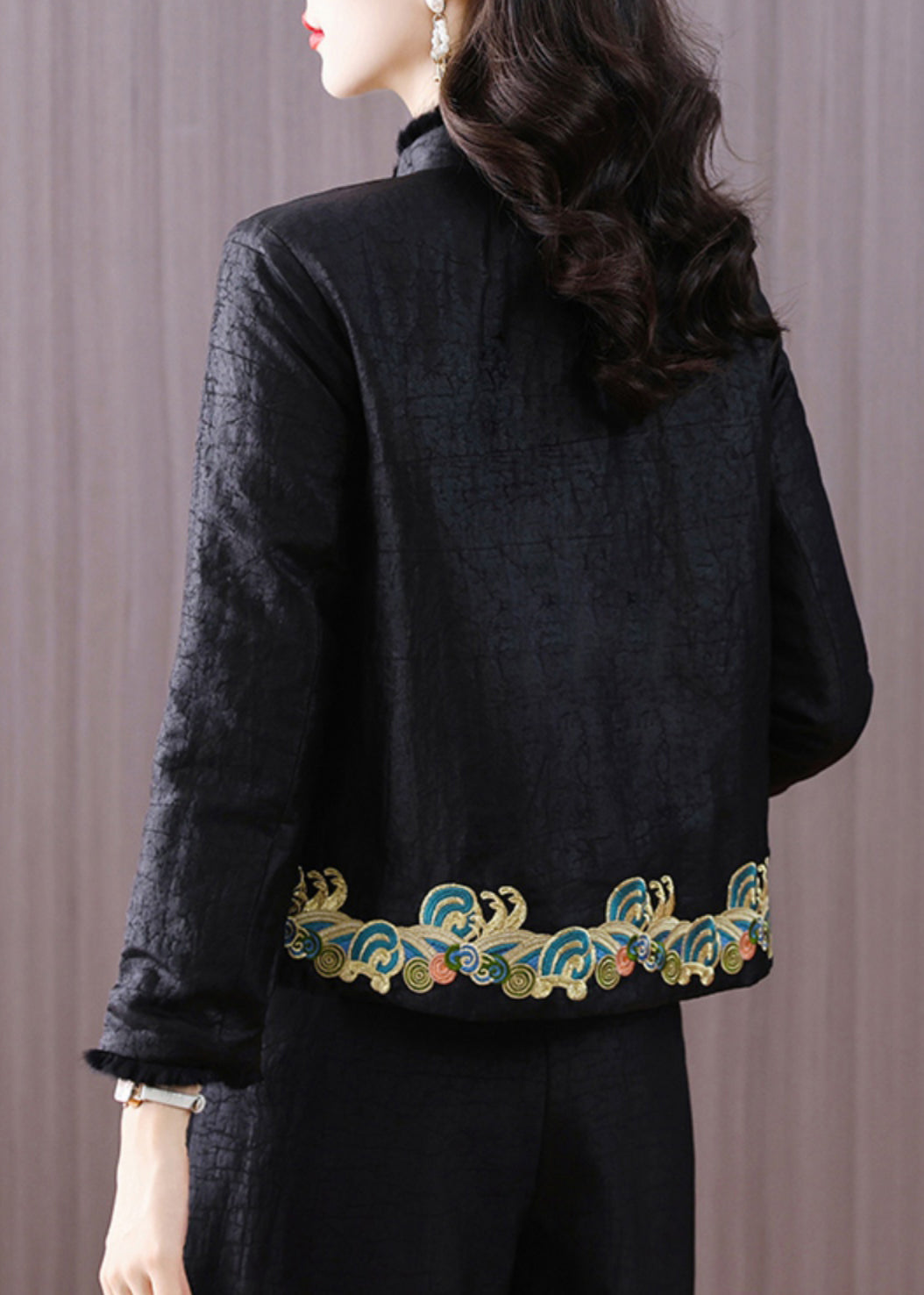 Polished Jacket with an Effortless Classic Look