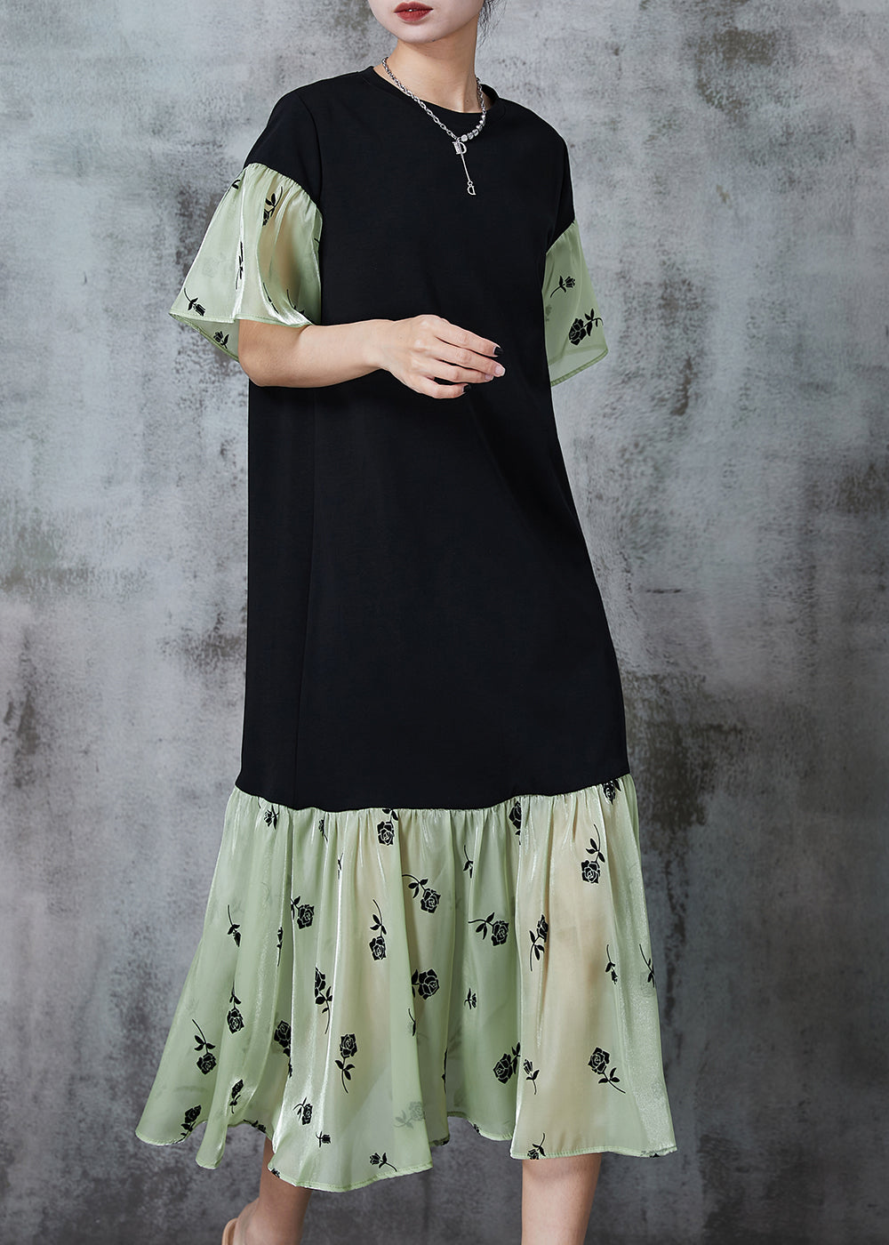 Classic Vintage & Enduringly Stylish Dress