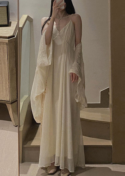 Well Tailored Cardigan with a Graceful Silhouette