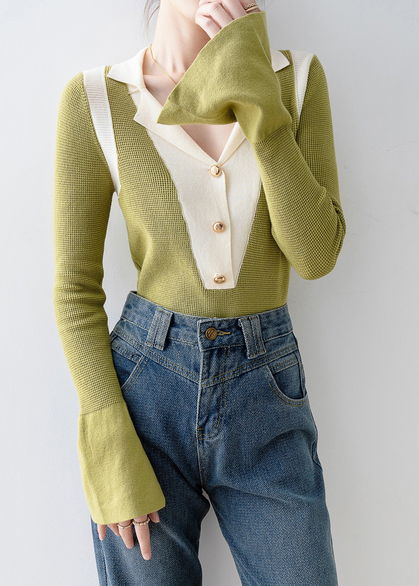 Classic Vintage & Enduringly Stylish Top