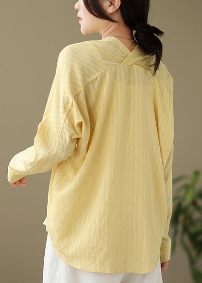 Classic Vintage Shirt with a Flattering Fit