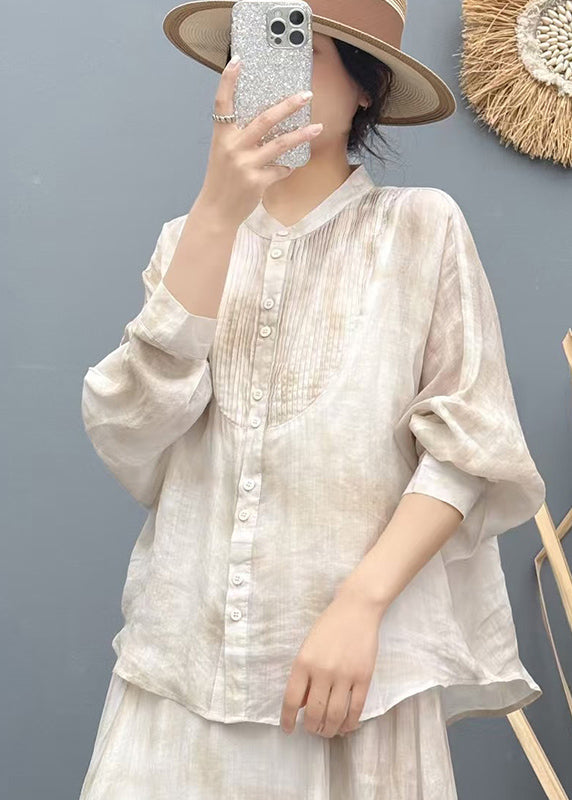 Classic Vintage Shirt with a Flattering Fit