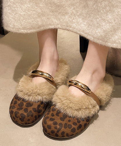 Graceful Orthopedic Slippers for Modern Look