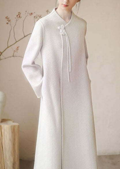 Beautifully Finished Coat in a Timeless Design