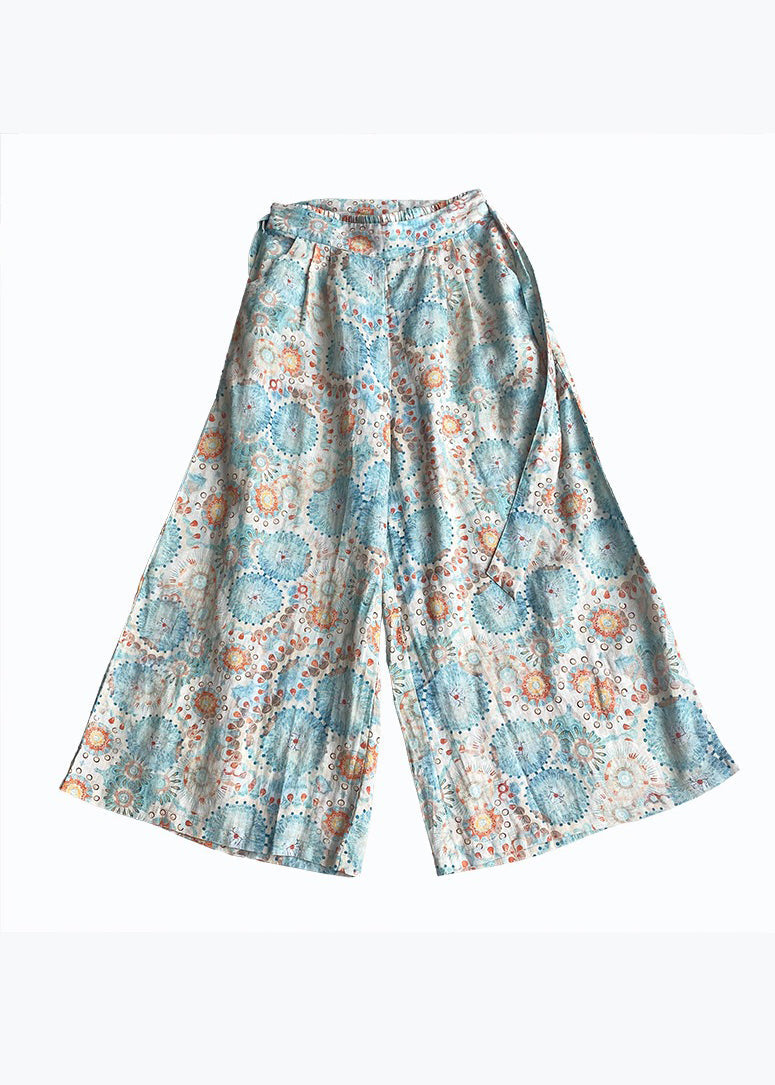 Well Tailored Pants with a Graceful Silhouette
