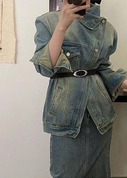 Beautifully Finished Coat in a Timeless Design