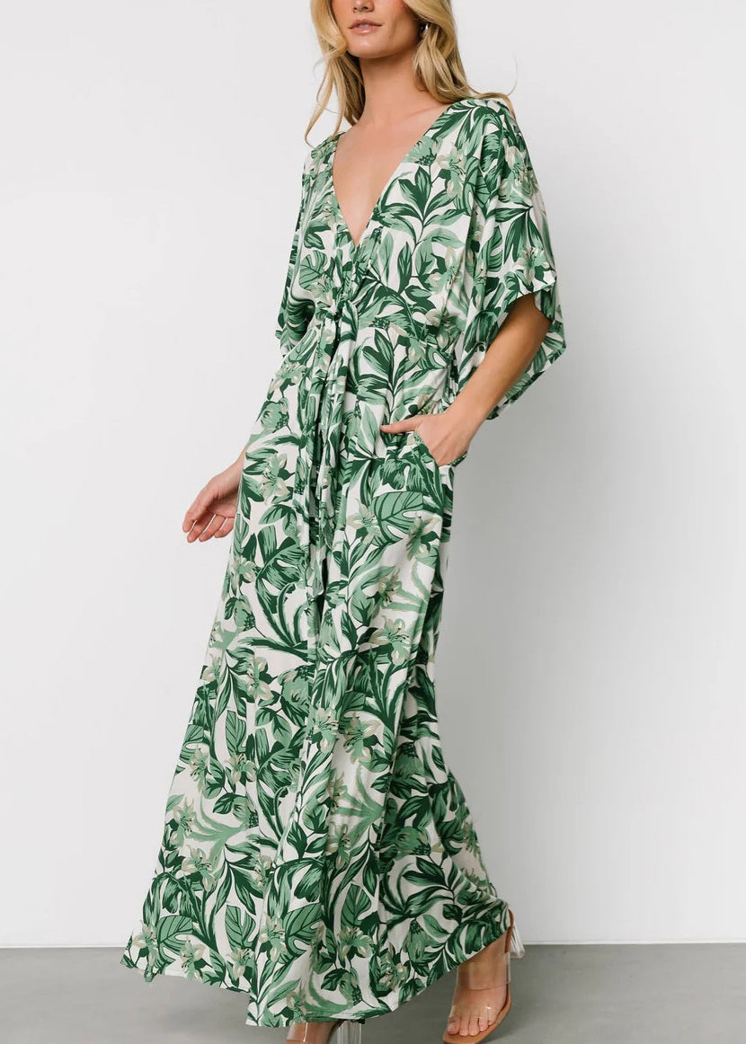 Beautifully Finished Garment in a Timeless Design