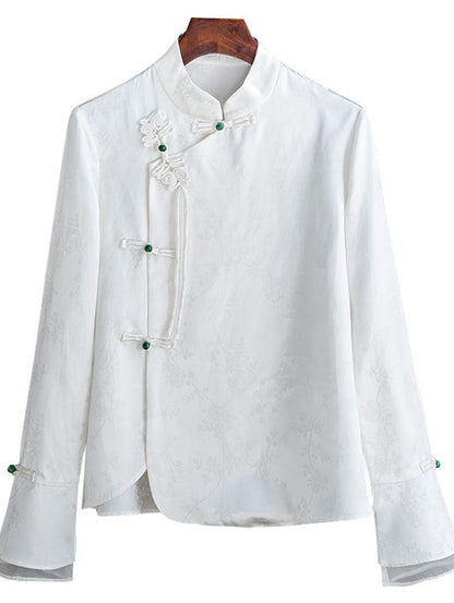 Sophisticated Blouse with a Clean Classic Look