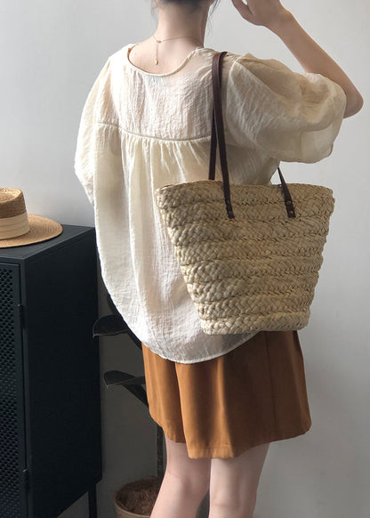 Elegantly Styled Blouse for Everyday Wear