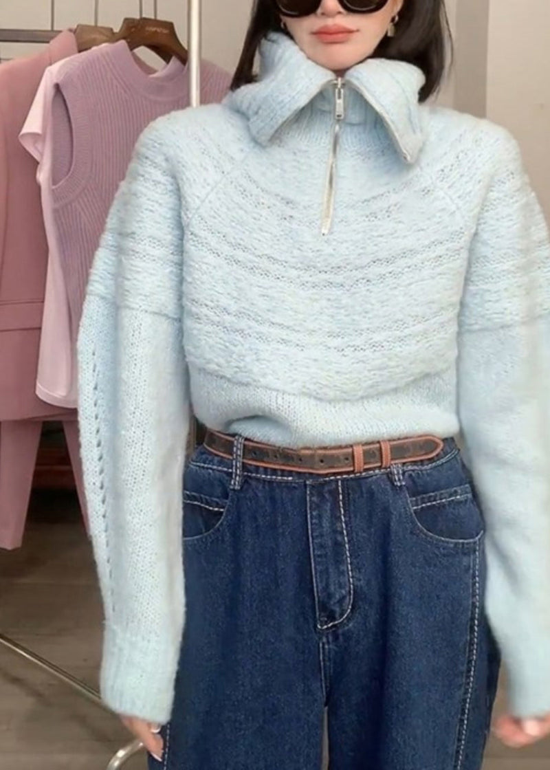 Well Tailored Sweater with a Graceful Silhouette