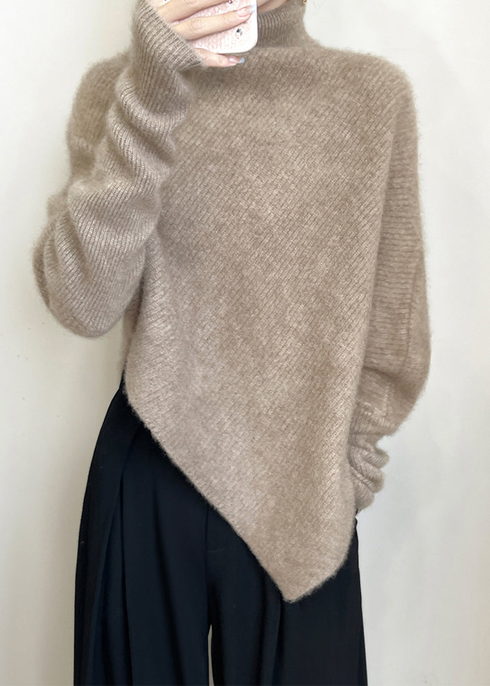 Beautifully Finished Sweater in a Timeless Design