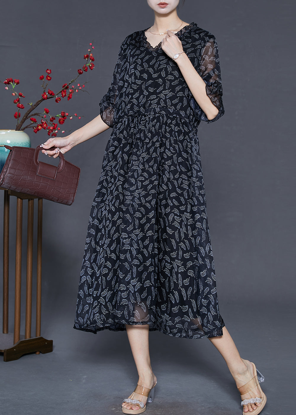 Gracefully Styled Dress for Any Occasion