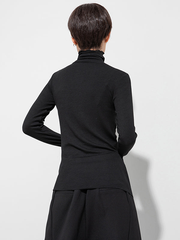 Sophisticated T-Shirt with a Clean Classic Look