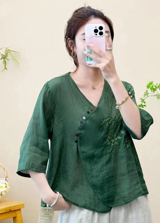 Polished Top with an Effortless Classic Look