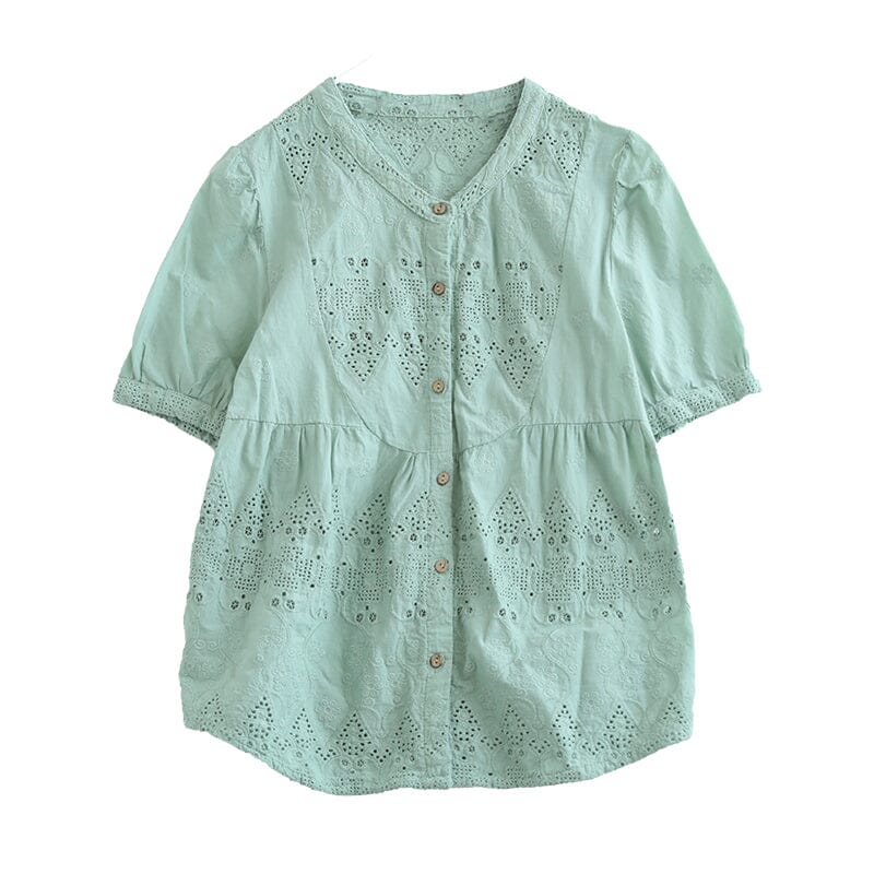 Classic Vintage T-Shirt with a Flattering Fit