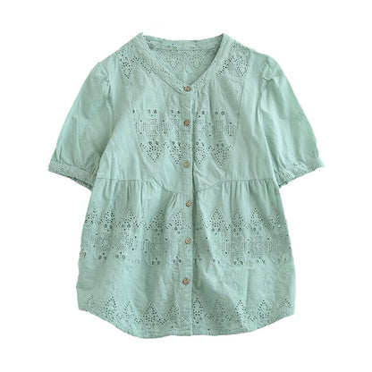 Classic Vintage T-Shirt with a Flattering Fit