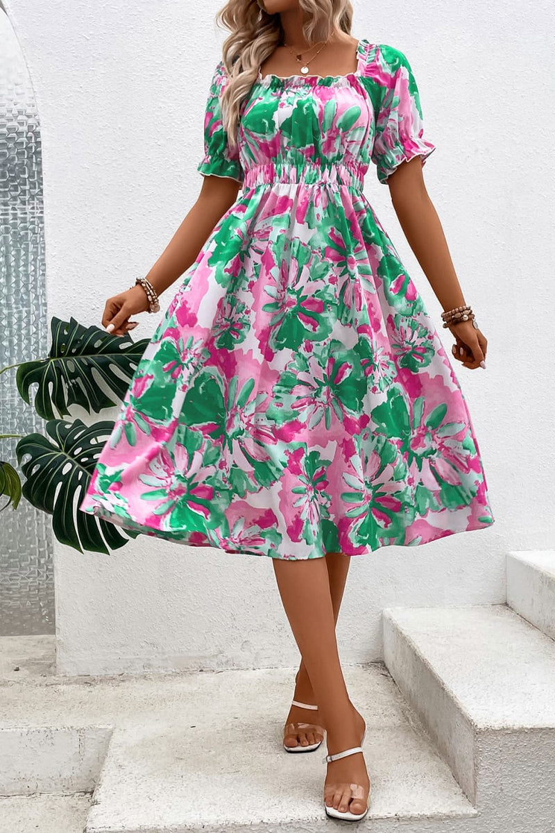 Well Tailored Dress with a Graceful Silhouette
