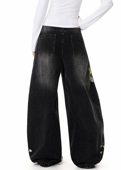 Effortlessly Elegant Pants with a Timeless Design