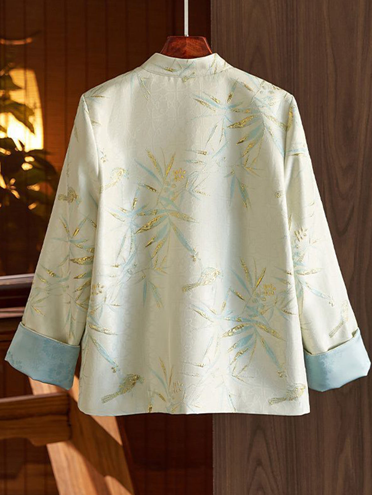 Beautifully Finished Shirt in a Timeless Design