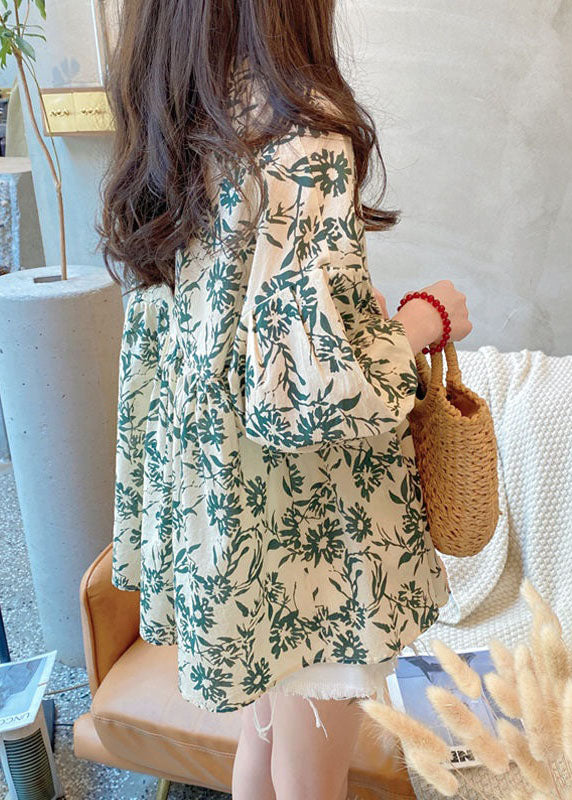 Beautifully Finished Blouse in a Timeless Design
