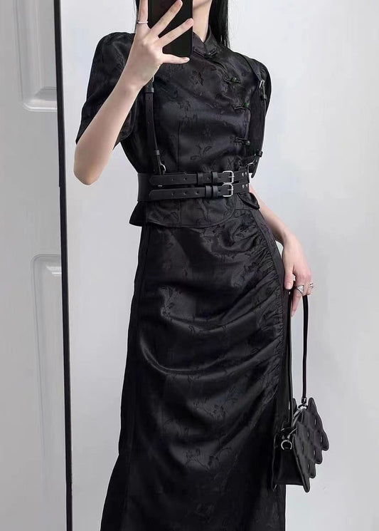 Beautifully Finished Top in a Timeless Design
