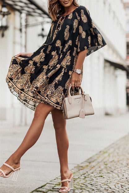 Beautifully Finished Dress in a Timeless Design