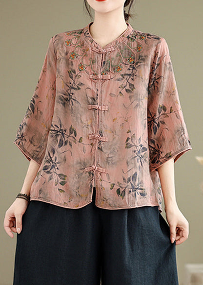 Well Tailored Top with a Graceful Silhouette