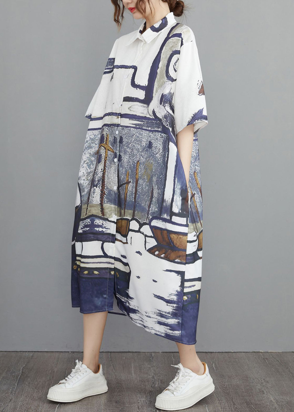 Well Tailored Dress with a Graceful Silhouette