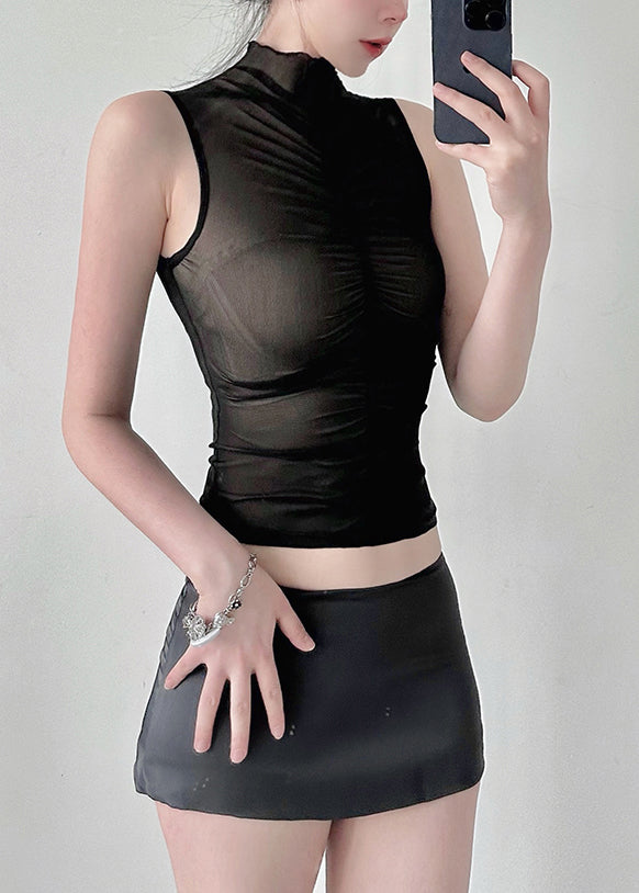 Effortlessly Elegant Top with a Timeless Design