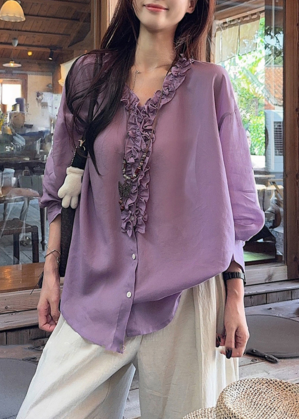 Well Tailored Shirt with a Graceful Silhouette