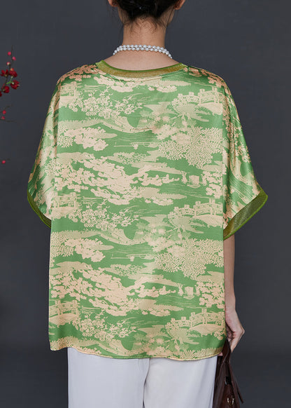 Polished Top with an Effortless Classic Look