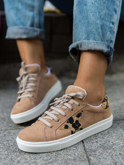 Graceful Orthopedic Shoes for Modern Look