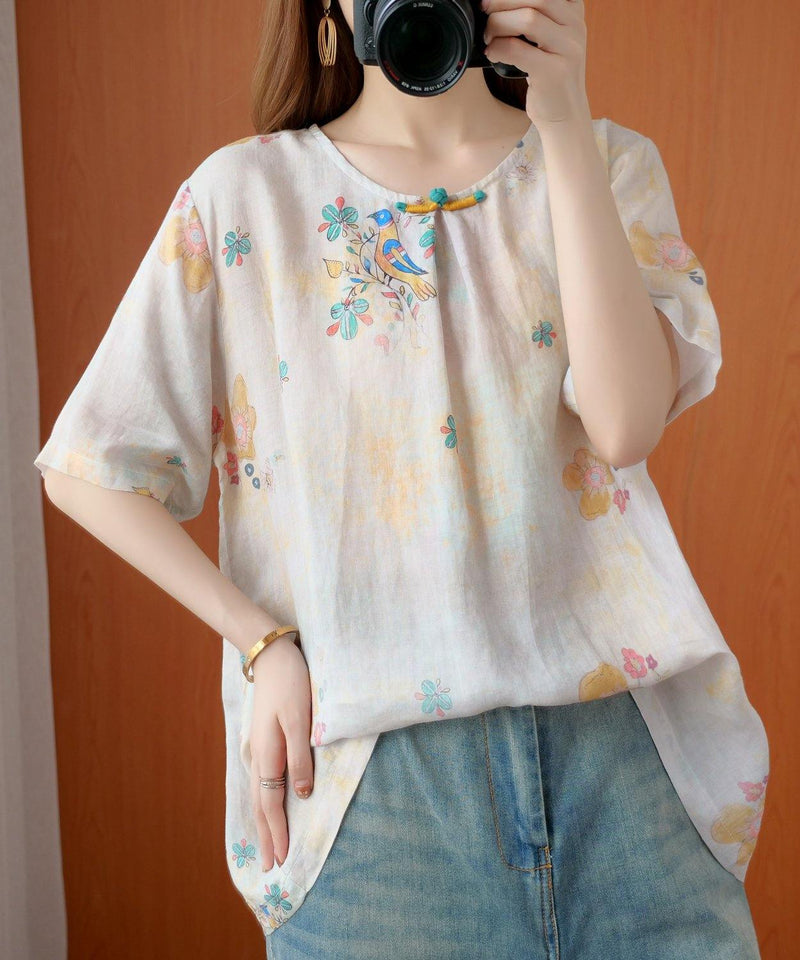 Beautifully Crafted Blouse in a Classic Style