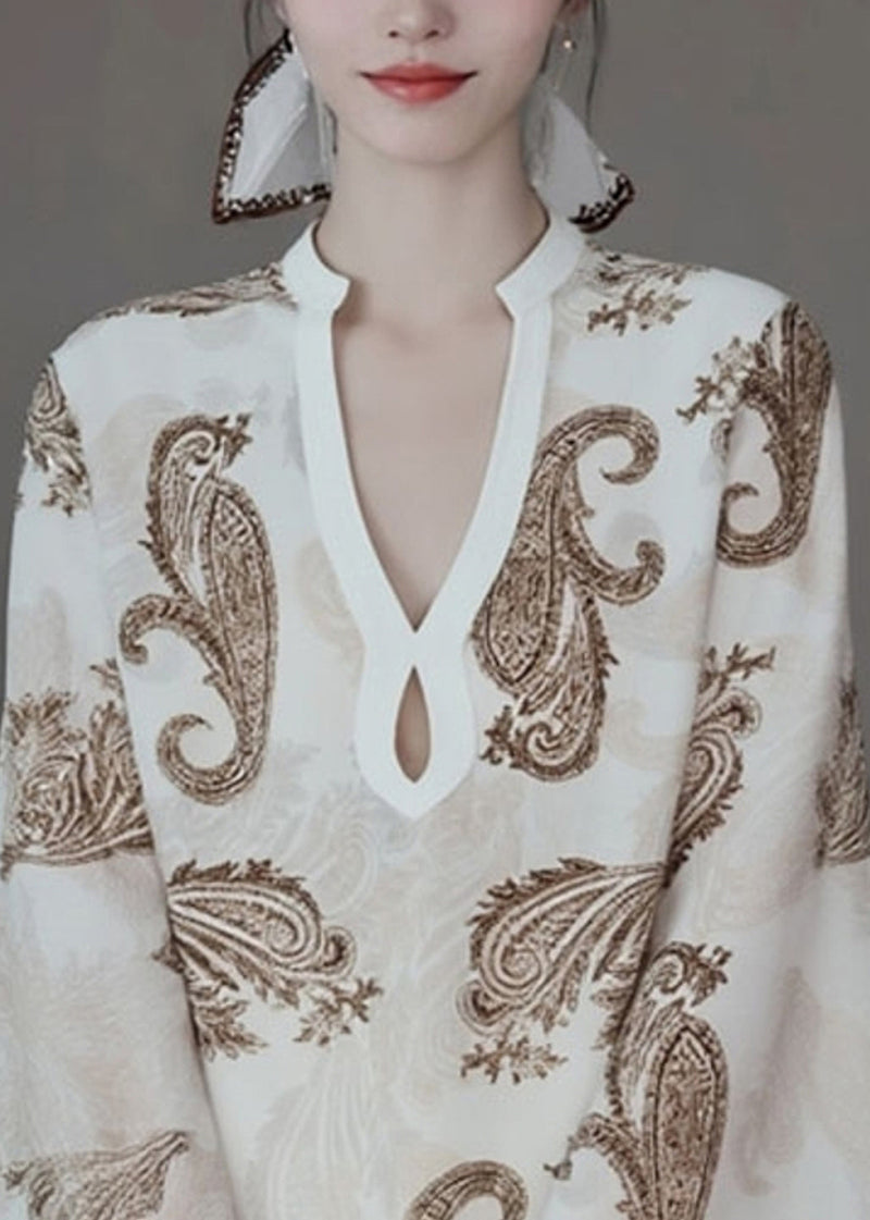 Classic Vintage Shirt with a Flattering Fit