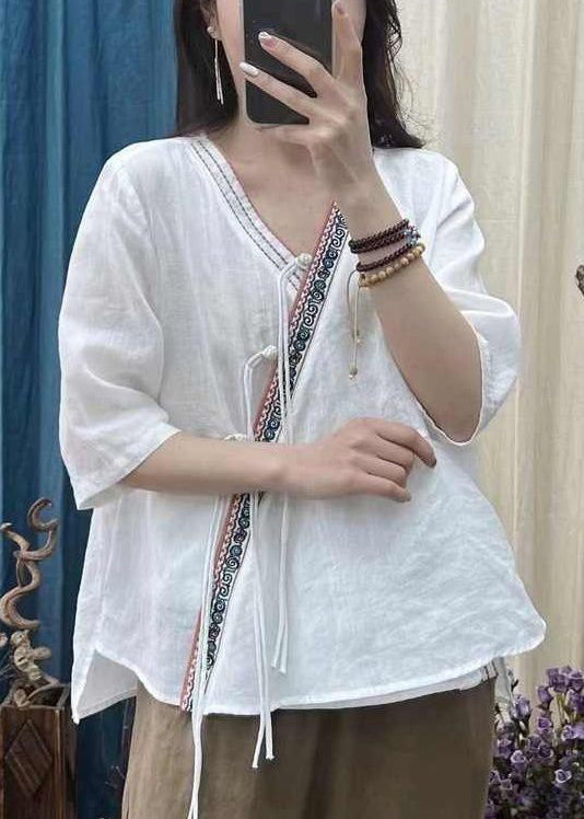 Classic Vintage Shirt with a Flattering Fit