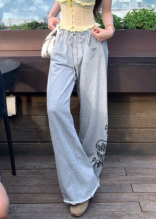 Classic Vintage Pants with a Flattering Fit