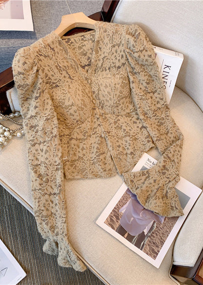 Beautifully Finished Top in a Timeless Design