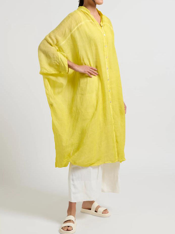 Effortlessly Elegant Top with a Timeless Design