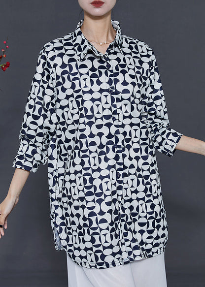Classic Vintage Shirt with a Flattering Fit