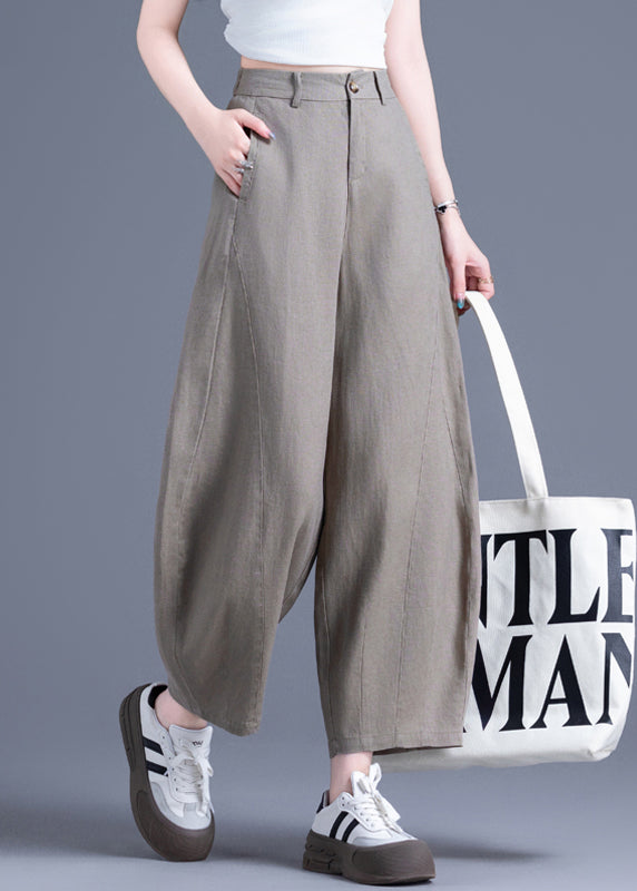 Classic Vintage Pants with a Flattering Fit