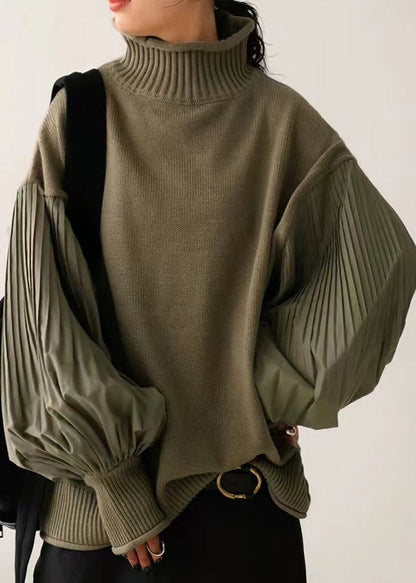 Polished Top with an Effortless Classic Look