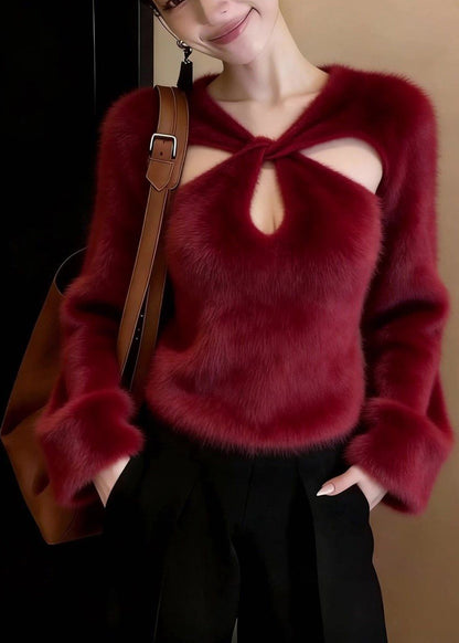Well Tailored Top with a Graceful Silhouette