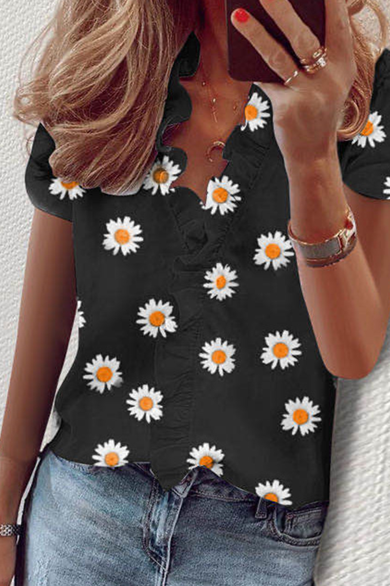 Beautifully Finished Top in a Timeless Design