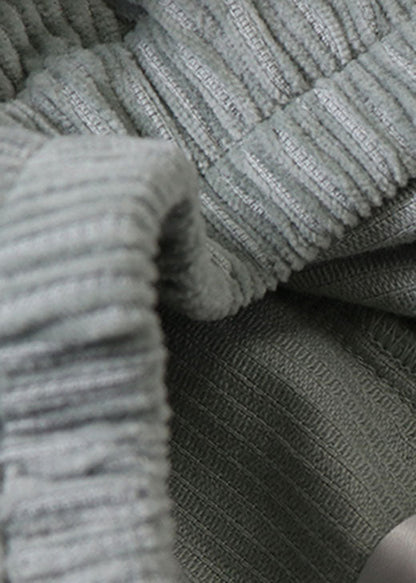 Classic Vintage Pants with a Flattering Fit