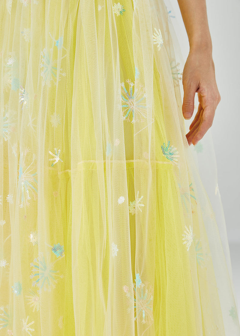 Gracefully Styled Garment for Any Occasion